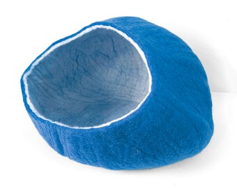 Blue Cat Cave, Handmade Wool cat bed by Wooly Bowls, Modern wool cat cave made of felted wool, Cat Pod, wool cat cave, modern cat furniture