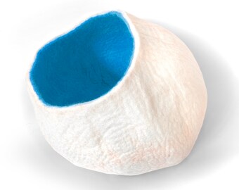 Modern Blue Cat Cave Bed, Wool felt Cat Bed Wooly Bowls, Modern Cat Bed of felted wool, Blue Cat Pod, Wool Cat Cave, Modern Cat Furniture