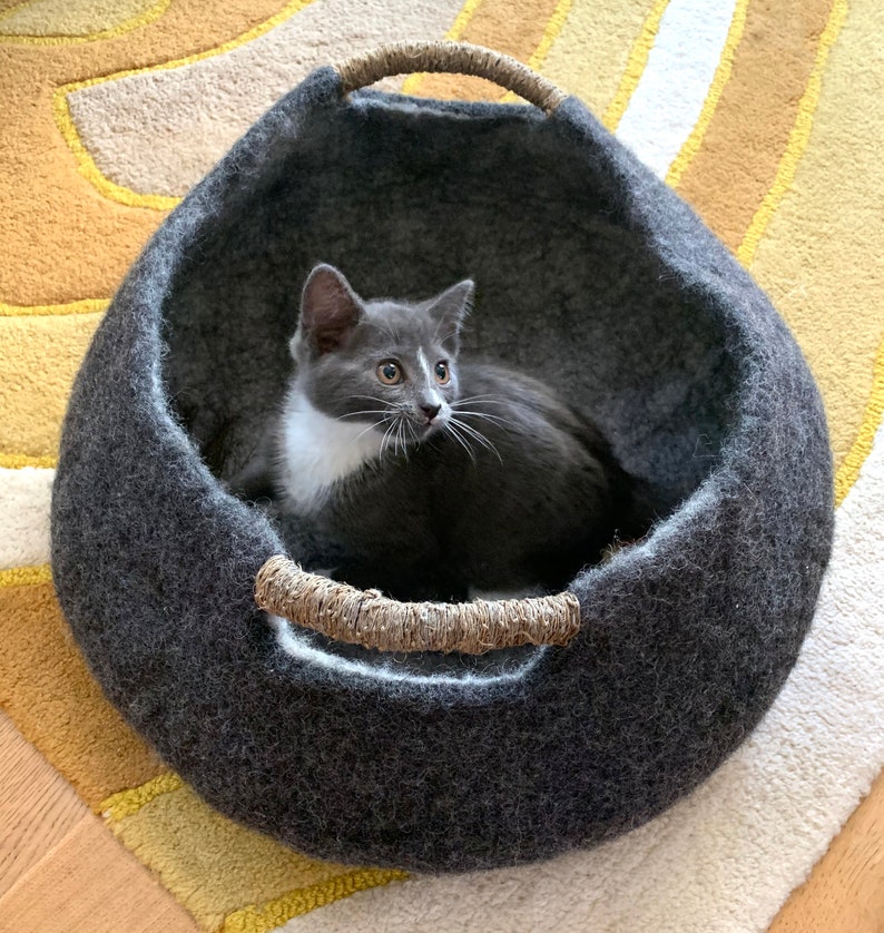 Black Wool Basket Cat Bed, Handmade Wool Basket, Wool Basket for Plants, Modern Cat Bed, Hand Felted Wool, Pet Toy Organization & Storage image 1