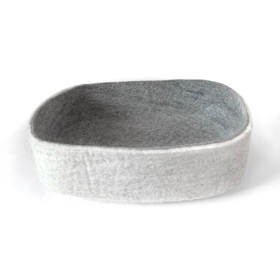 Heather Grey Wool Flat Bed