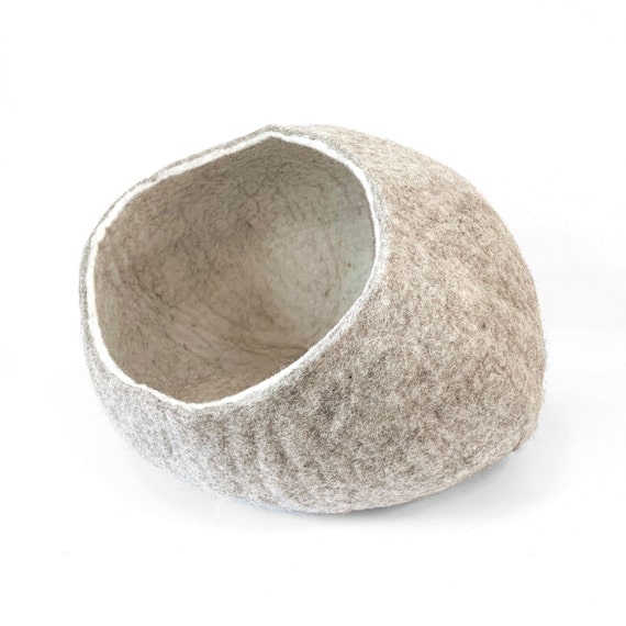 Heather Cream Wool Cave