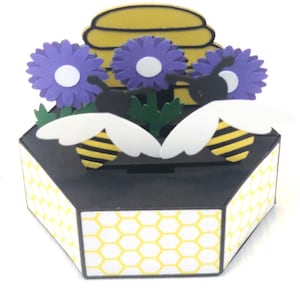 3D Bee Card SVG for Mom Cute Birthday Gift Friend Spring Platform Card Cricut Silhouette user