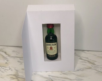 Mini Liquor Bottle Holder SVG - Mini Alcohol Caddy SVG - Drinkable Card SVG - Mini Shooter Gift Box Cut File - Bottle Holder Template