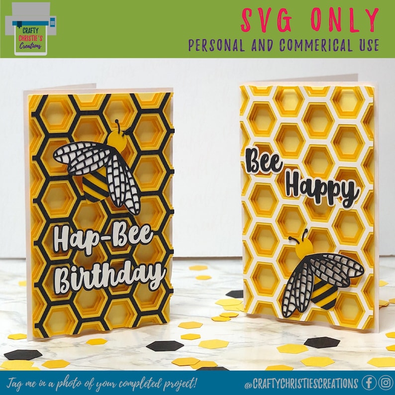 Op de afbeelding: Twee digitale snijbestanden voor een kaart met een bij-thema. De eerste kaart heeft een honingraatpatroon met een bij en de tekst "Hap-Bee Birthday". De tweede kaart heeft een honingraatpatroon met een bij en de tekst "Bee Happy".