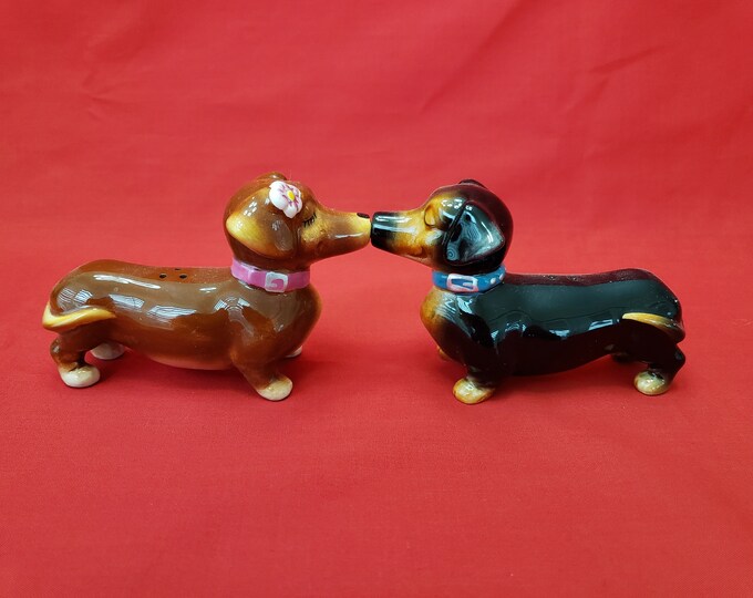 Vintage Dachshund Salt and Pepper Shakers Etsy