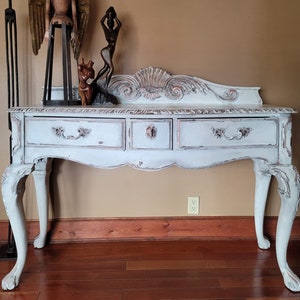 Vintage Furniture - Hand Painted - Hand Painted Furniture -  Entry Table - Entry Way Table - White Entryway Table