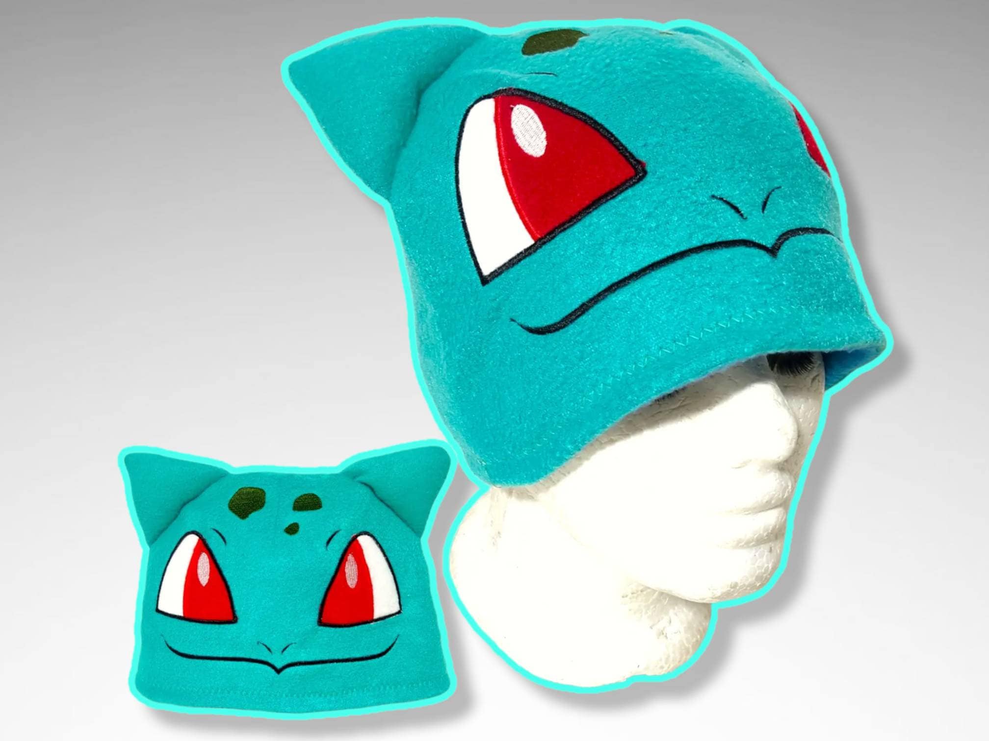 Halloween Bulbasaur Cosplay as Witch Pokemon Unite 