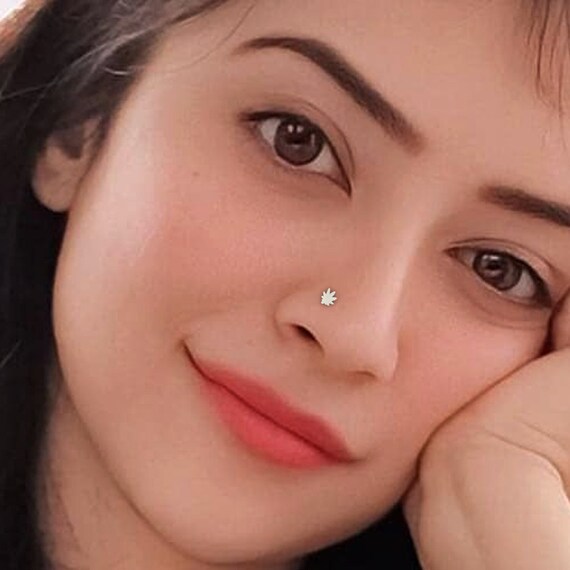 Weed leaf nose sale ring