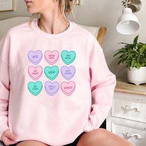 Camicia Heart Candy, Camicia Anti-San Valentino, Girocollo Divertente, Cuori di Conversazione di San Valentino, Sarcastico, Cuore Duro, T-shirt di San Valentino