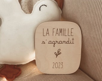 Carte annonce grossesse - La famille s'agrandit - à personnaliser - Enceinte - Bébé - Enfant - Naissance - Maternité - Baby shower - Bois