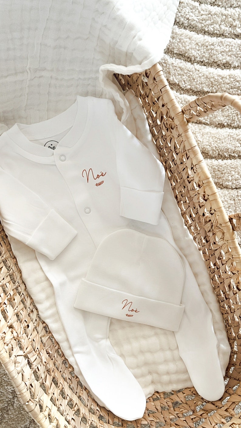 Pyjama bébé en coton à personnaliser Prénom Naissance Maternité Grossesse Cadeau Baby shower Vêtement Papa Maman image 4