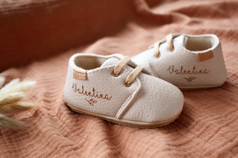 Chaussures bébé en simili cuir - Créateur ETSY : RevedeGrands 