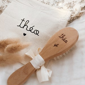 Brosse à cheveux en bois poils doux à personnaliser Enceinte Bébé Enfant Naissance Baby shower Cadeau Prénom Grossesse image 4