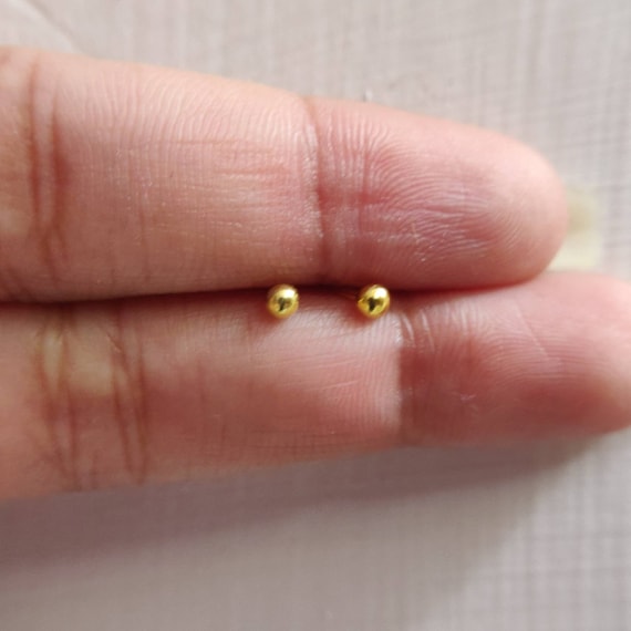 Tiny Dot Stud Earring