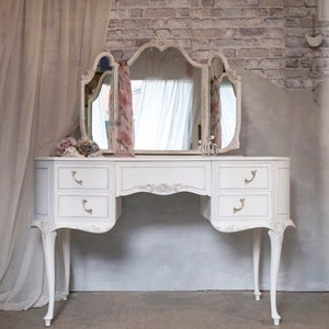 Commission Vintage French Louis Style Ivory Dressing Table With Triple  Mirror, Vintage Bedroom Furniture, Dressing Room Neutral - Etsy