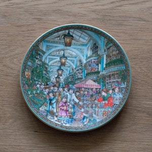 Royal Worcester Fine Bone China Plate, Market Days by Sue Scallard, Sweet Seller, Vintage decorative wall plates, Cottage Decor