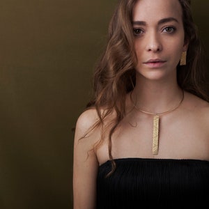 Natural Fiber lightweight Earrings / Gold Wire Handmade Earrings / Unique Earrings/Elegant Earrings/Color Earrings/Gift for her