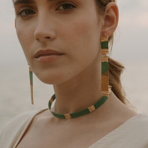 Lightweight gold  necklace /Gold Wire Handmade necklace /Unique Elegant wire wrapped  necklace /Gift for her