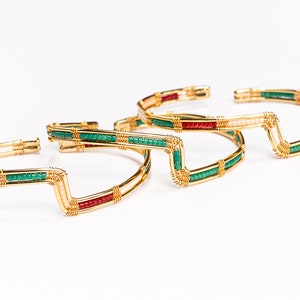 Lightweight gold  Bracelet  /Gold Wire Handmade Bracelet  /Unique Elegant wire wrapped  Bracelet  /Gift for her
