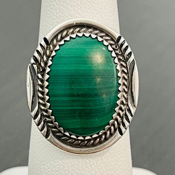 Vintage Patrick Yazzie Malachite Ring in Sterling Silver