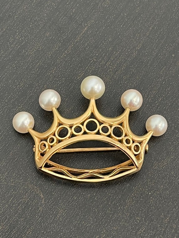 18KY Gold Pearl Crown Brooch