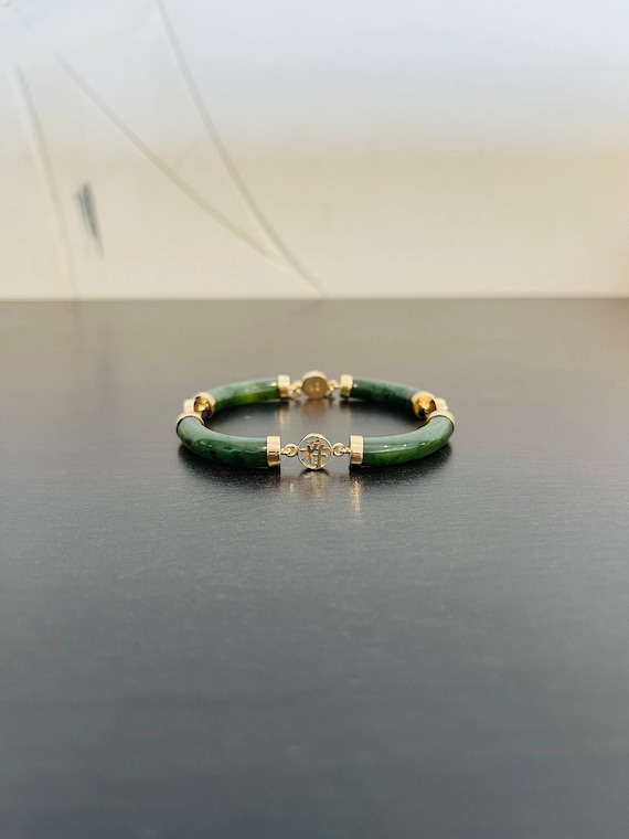 Rare Internal Bear Vintage Native American Navajo Nephrite Jade Sterling Silve Rbracelet Rare Internal Bear Vintage Native American Navajo Nephrite Jade Sterling Silve Rbracelet