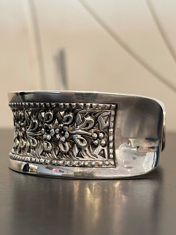 Flower Cutout Cuff Bracelet in Sterling Silver - Etsy display picture 3