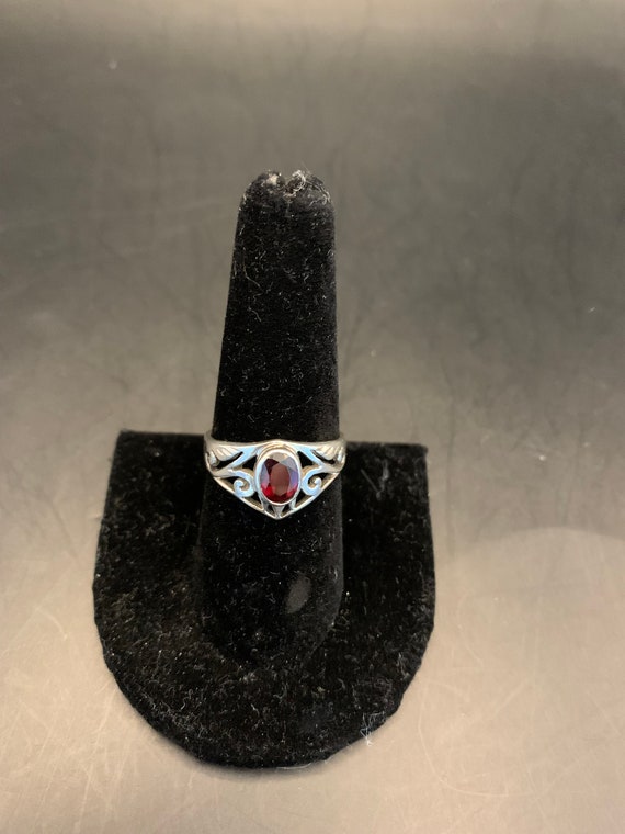 Sterling Garnet Vintage Ring - image 6