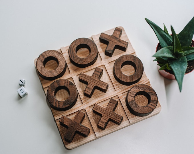 Tic Tac Toe Wooden Board Game, Noughts And Crosses, Xs And Os Board Game, Family Game, Wood Game Play With Friends, Personalized Custom Text