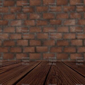 Lagerhintergrund für Product Display Dark Wood Table mit Red Brick Wall