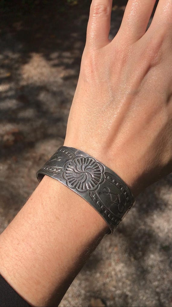 Antique Diné (Navajo) Galaxy Cuff