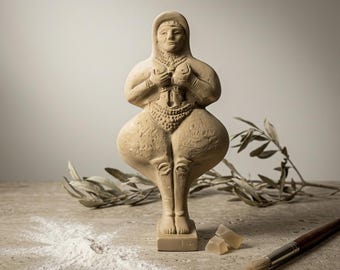 Inanna Statue: First Goddess of Love, Ishtar Figurine