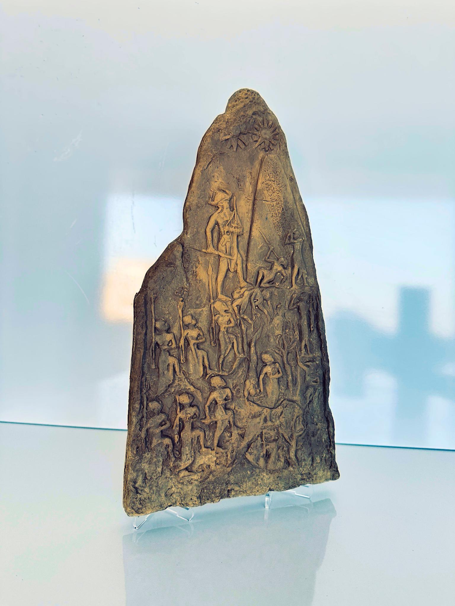 美品　古代メソポタミア　ナブ・アプラ・イディナ　石碑　レプリカ　バビロニアの石碑 il_fullxfull.7146534627_nemo.jpg