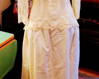 1980s. Gorgeous Cachet Lace Peek-a-boo Back Dress Sz Sm
