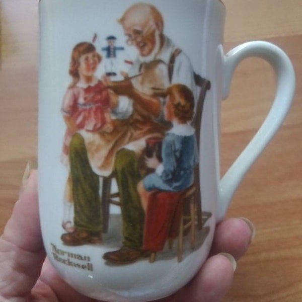 Norman Rockwell The Toymaker Decorative Tea/Coffee Cup '83 Gold foiled Excellent