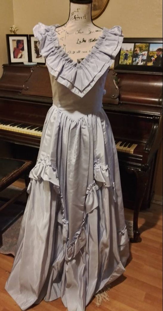Stunning Vintage Satin Gunne Sax Dress Powder Blue