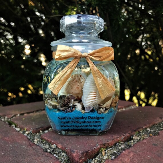Seashell Gel Wax Scented Candles in Apothecary Jar with Black Sand