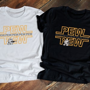 PEW PEW Shirt | Lustiges Star Wars T-Shirt | Disney-Shirts | Unisex T-Shirts | Disney Familie Shirts | Star Wars T-Shirt | Disney passend
