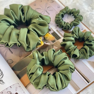 Dark Olive Green 30 Momme 100% Pure Mulberry Silk Satin Scrunchies  XL Giant Jumbo Regular Skinny Ultra Thin Mini Hair Tie Gift For Wedding