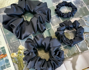 30 Momme Mulberry Silk Scrunchie, Night Sea Blue Luxury Hair Accessory