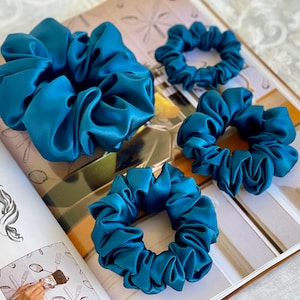 Oxford Blue Hair Tie 30 Momme 100% Pure Mulberry Silk Scrunchies  Oversized Jumbo Regular Skinny Ultra Thin Mini Hair scrunchies bridesmaid