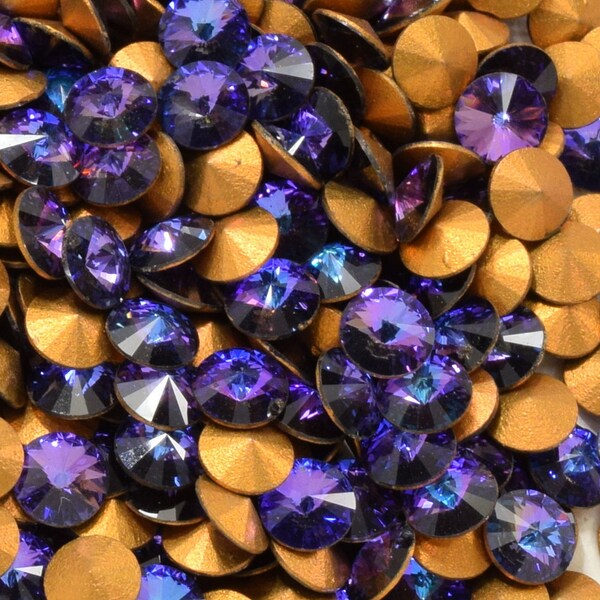 RARE 10 Heliotrope Swarovski Rivoli Crystals, Vintage Article 1122 SS24 24SS Rhinestones Pointed Back Gold Foil Round Jewelry Findings