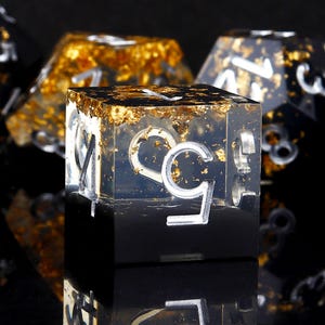 Handmade Sharp Edge Dice DND Dice Black Gold Foils Polyhedral Dice Set TTRPG Dungeons and Dragons Gifts Dados D&D Würfel