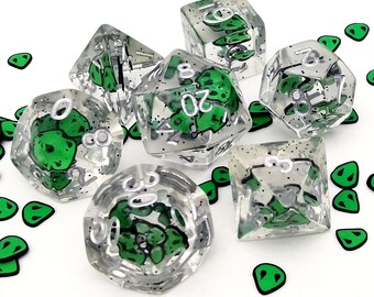 Resin Dice Set Green Ghost Face Dice With Silver Numbers Polyhedral RPG Dice Set Dungeons and Dragons