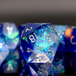 Handmade Sharp Edge Dice Sparkling Mylar Resin Galaxy Polyhedral RPG Dice Set DND Dice Set TTRPG Dungeons and Dragons Gifts