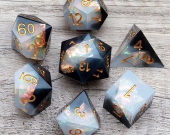 Handmade Sharp Edge Dice Set Black and White Iridescent Mylar Inclusion RPG Polyhedral Resin DND Dice Dungeons and Dragons Gifts
