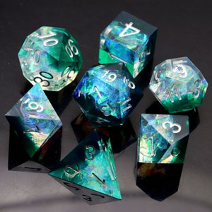 Handmade Sharp Edge Dice Green Clear Resin Polyhedral RPG Dice Set DND Dice Set TTRPG Dungeons and Dragons Gifts