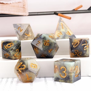 Handmade Sharp Edge Dice Glitters Resin Polyhedral RPG Dice Set Marble DND Dice Set Black Gold TTRPG Dungeons and Dragons Gifts