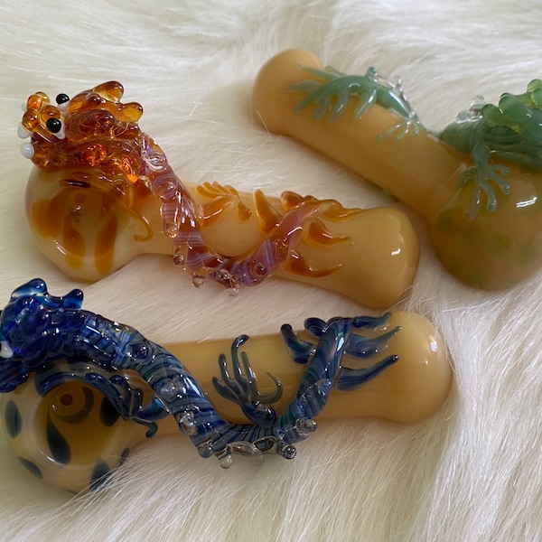 Jaded Amber Baby Dragon Glass Hand Pipe, Gift Pipe, Collectable Pipe, Unique Pipe, High Quality Pipe
