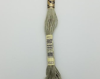 DMC 3023 - 6-Strand Floss - Brown Gray Light